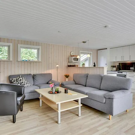 Anabella - 400m To The Fjord By Interhome