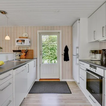 Nyaraló Anabella - 400m To The Fjord By Interhome